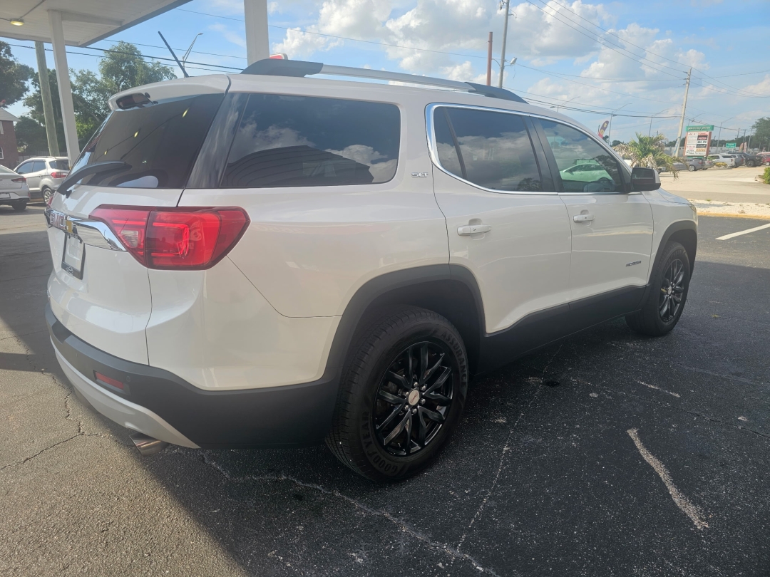 2017 GMC Acadia SLT-1 - Photo 6
