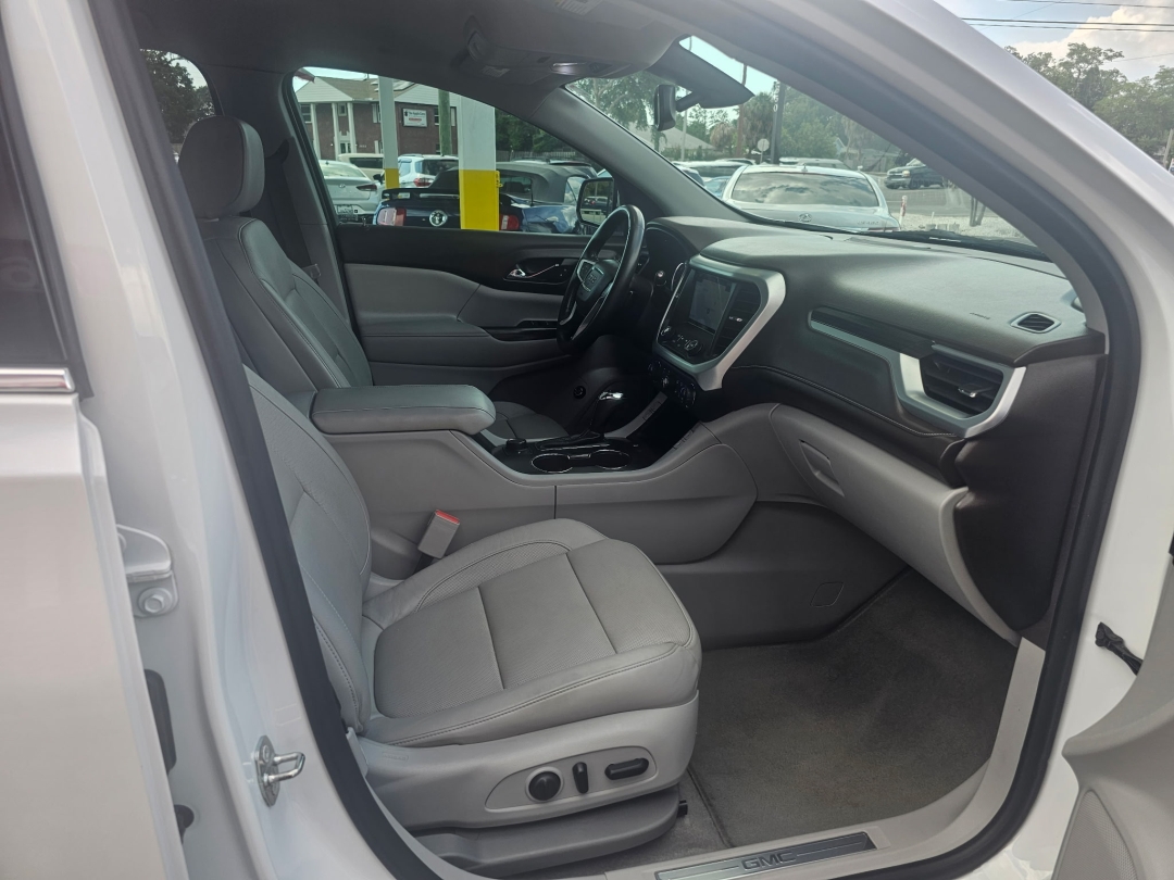 2017 GMC Acadia SLT-1 - Photo 13