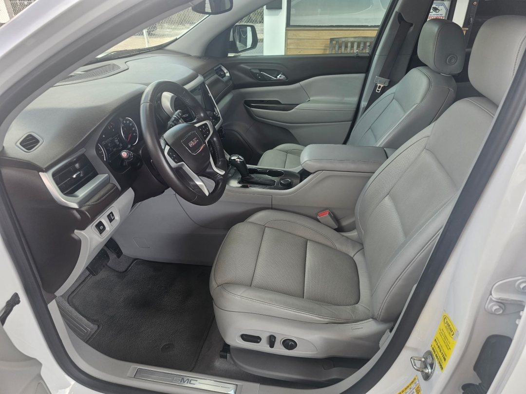 2017 GMC Acadia SLT-1 - Photo 9