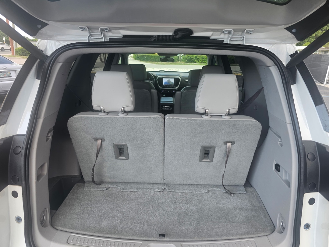 2017 GMC Acadia SLT-1 - Photo 11